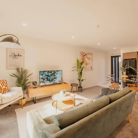Designer 2Br Flat - Outdoor Sitting & Cozy Ambiance别墅